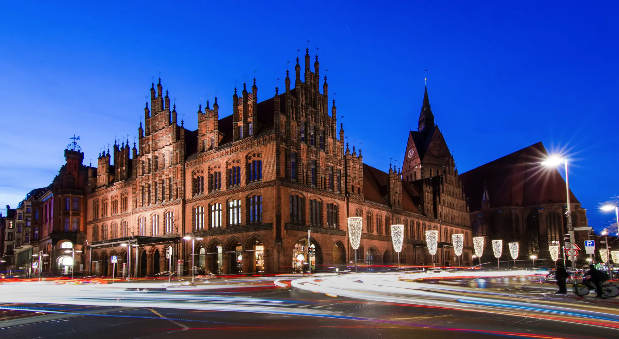 Altes Rathaus Hannover - Immobilienmakler Allerkamp Kontakt