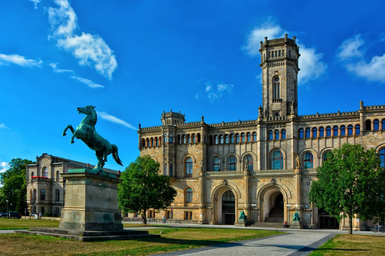 Leibniz Universität Hannover - Immobilienmakler Allerkamp